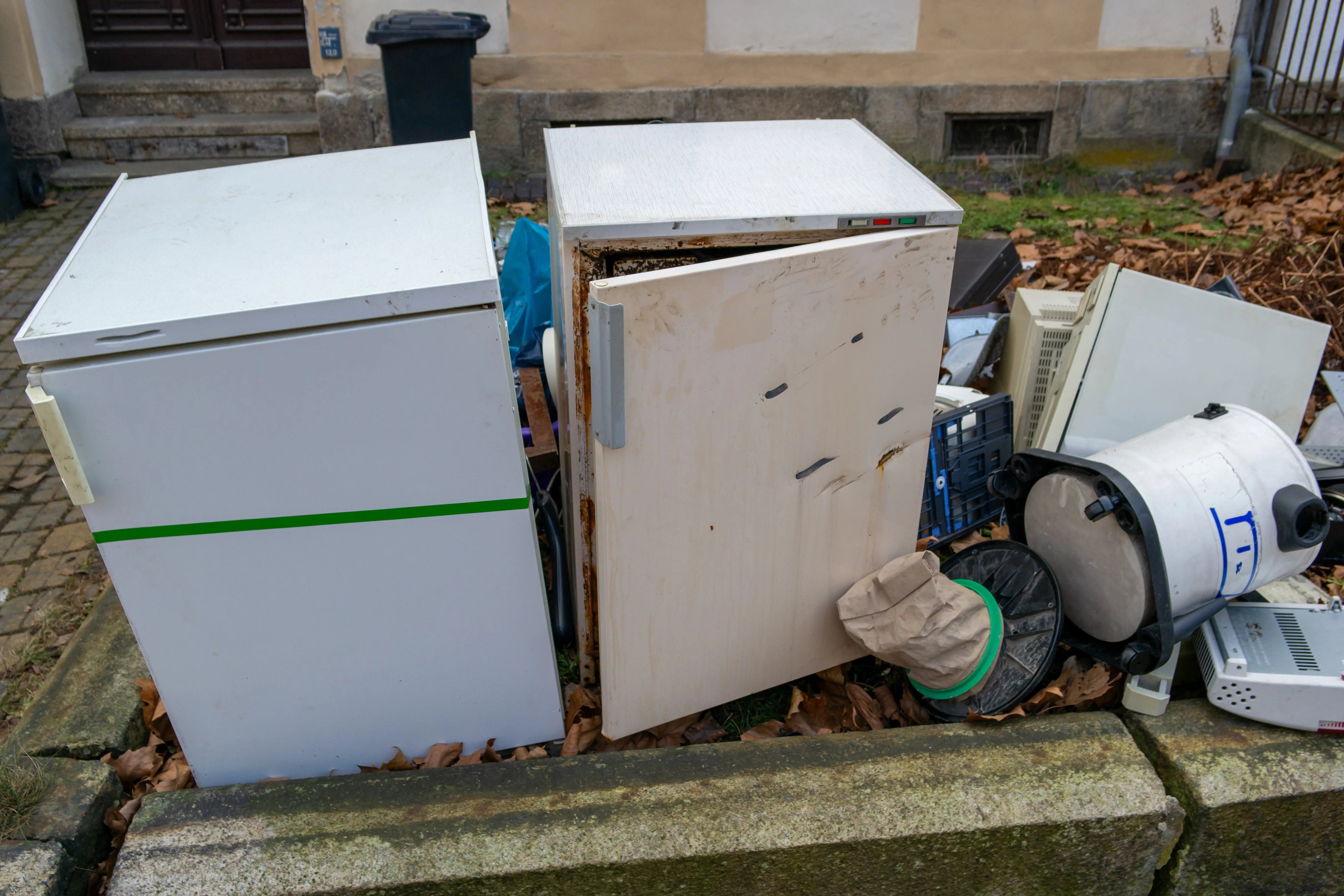 Appliance pickup staged for removal in Utah County